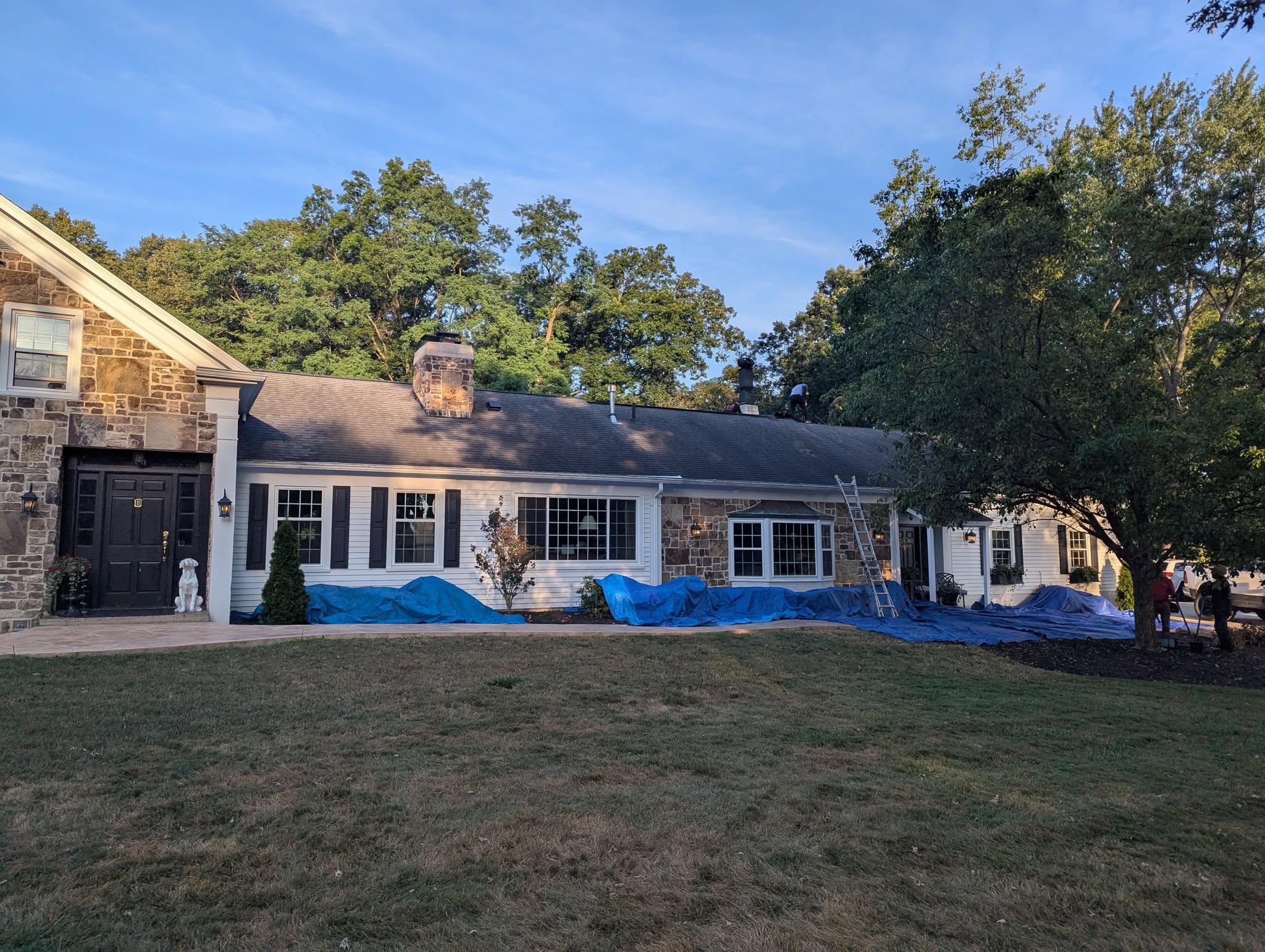 Kingpin Construction crew at work on a Northeast Ohio roof