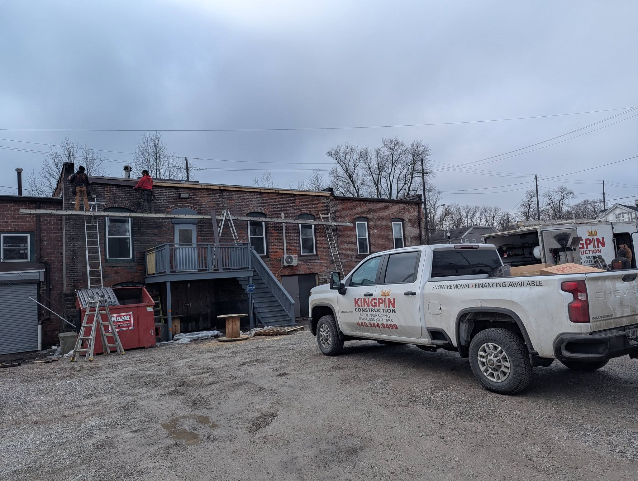 Kingpin Construction crew at work on a Northeast Ohio roof